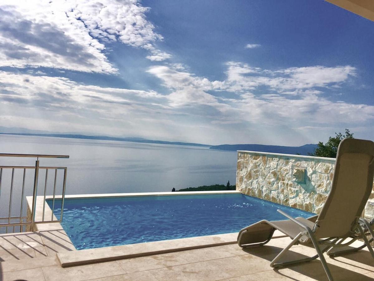 Villa Sabine Apartment Losinj メドヴェヤ エクステリア 写真